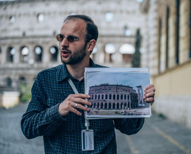 10 Wonders of Rome in 3 hours - Piazza Venezia and the Vittoriano: political Rome in white stone
