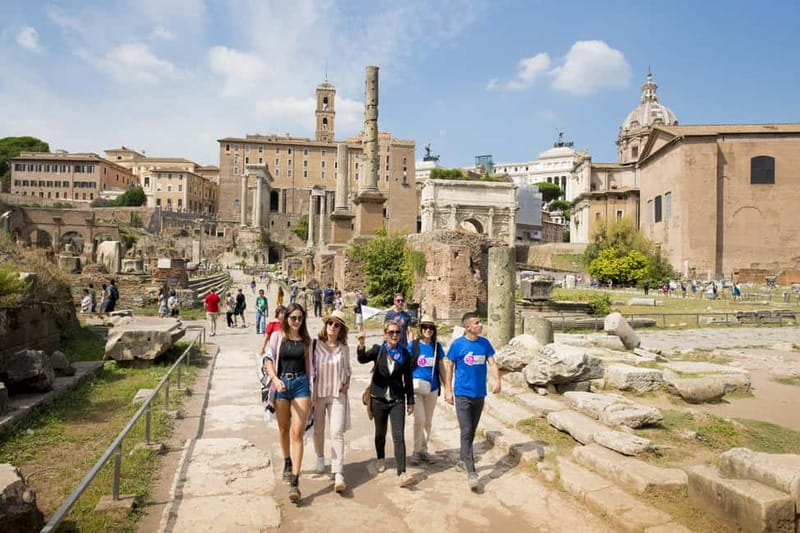 Colosseum Arena, Forum & Palatine Hill Guided Tour - Palatine Hill: imperial views and the hill where Rome began