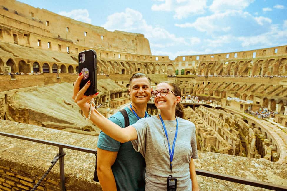 Colosseum, Palatine Hill and Roman Forum Guided Tour - Getting started at the meeting point and settling in