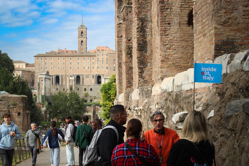 Colosseum, Roman Forum, Palatine Hill Tour with Arena option - Starting at the Arch of Constantine: a clear meeting spot