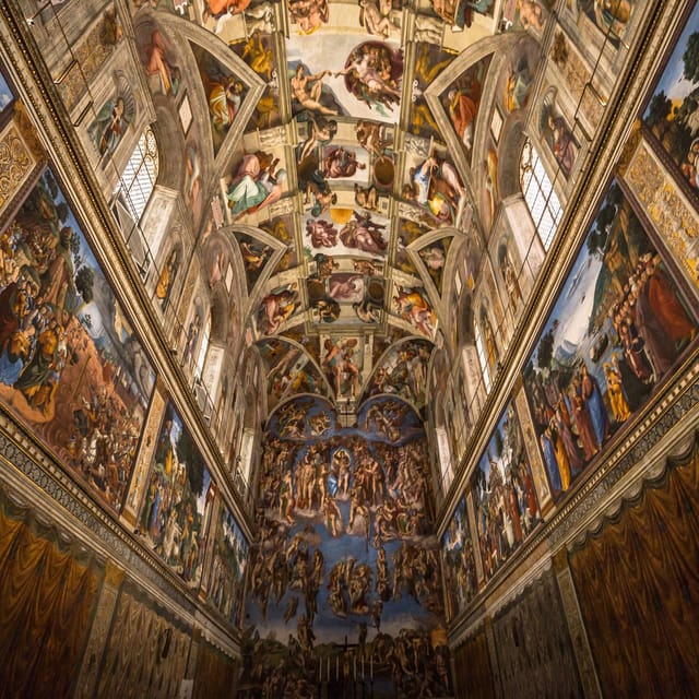 Colosseum, Vatican & Sistine Chapel Skip-the-Line tickets - The included English walk: Navona, Pantheon, and Trevi