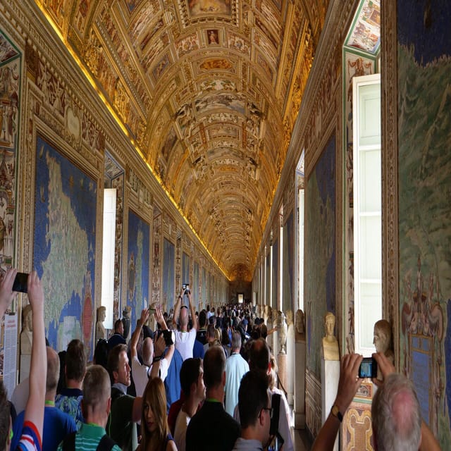 Colosseum, Vatican & Sistine Chapel Skip-the-Line tickets - A smart way to handle the Vatican Museums on your own