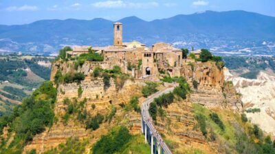 From Rome: Bagnoregio & Orvieto Day Trip with Wines & Lunch - Orvieto’s Duomo and Underground: what you can do with your time