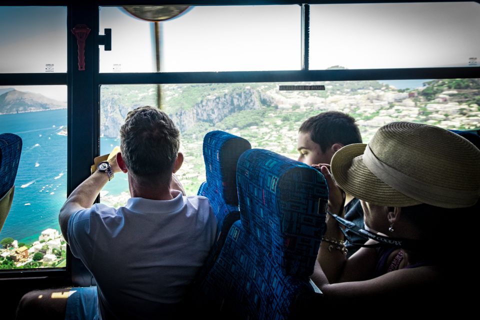From Rome: Capri Island Day Trip - The tour leader effect: what you gain (and why it shows in reviews)