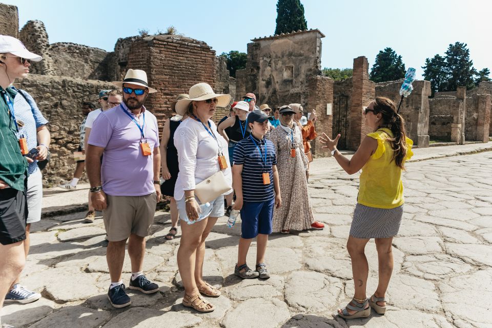 From Rome: Pompeii Day Trip with Optional Vesuvius and Lunch - The Vesuvius add-on: choose hike energy or geologist-led comfort