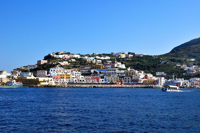 From Rome: Ponza Island Day Trip with Boat Excursion - Swimming spots: how to choose your day-within-the-day