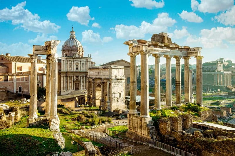 Guided Tour of the Colosseum Palatine Hill and Roman Forum - Entering the Colosseum: what that guided hour really gives you