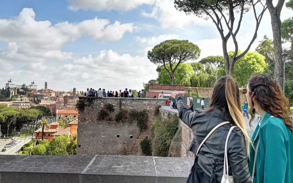 Rome: 3-Hour Panoramic Luxury Golf Cart Tour - Down by the Tiber: views, neighborhoods, and why this part feels different