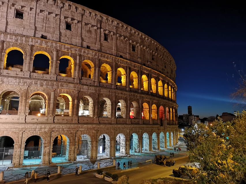 Rome: Ancient Rome Night Tour - Why Rome at night feels easier on you