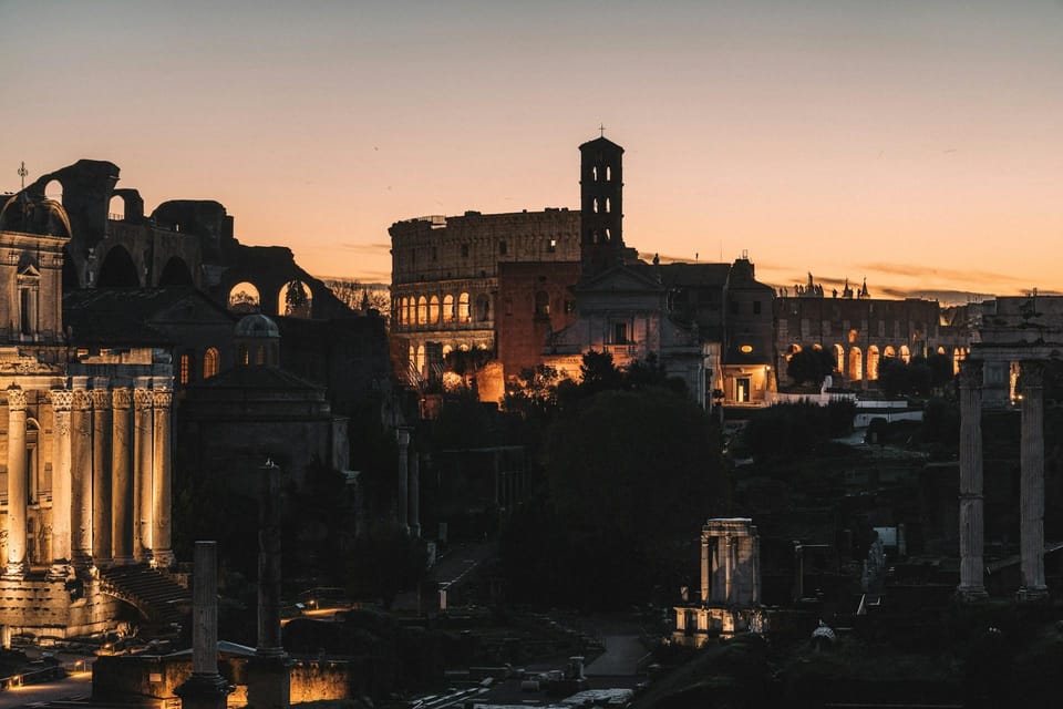 Rome: Ancient Rome Night Tour - Capitoline Hill: the view that makes the Forum make sense