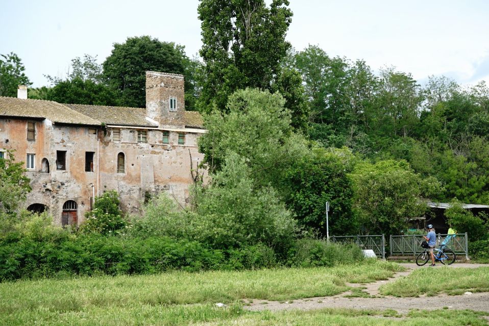 Rome: Appian Way, Catacombs & Roman Aqueducts Top EBike Tour - E-Bike Comfort and the Real Meaning of Intermediate