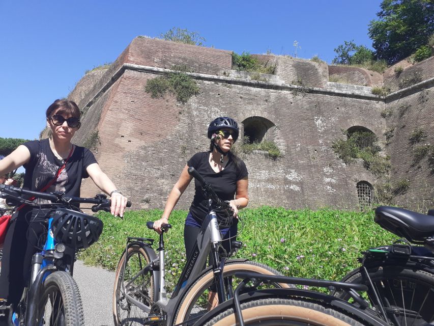 Rome: Appian Way E-Bike Tour Catacombs, Aqueducts & Picnic - Catacombs of St Callixtus: the underground story that makes it all feel real