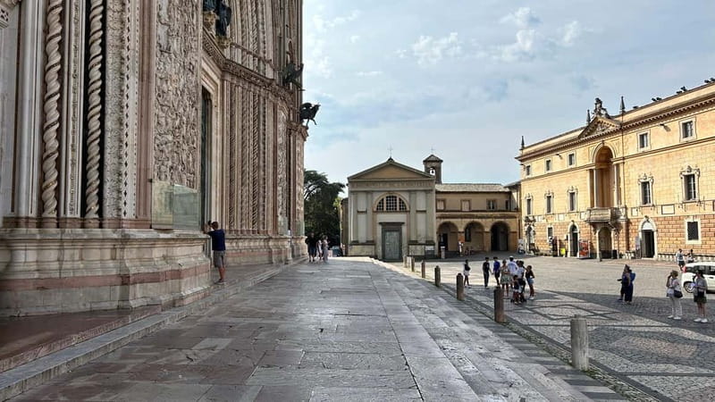 Rome: Assisi, Civita di Bagnoregio and Orvieto Day Tour - Food, wine, and artisan shopping: how the free time helps