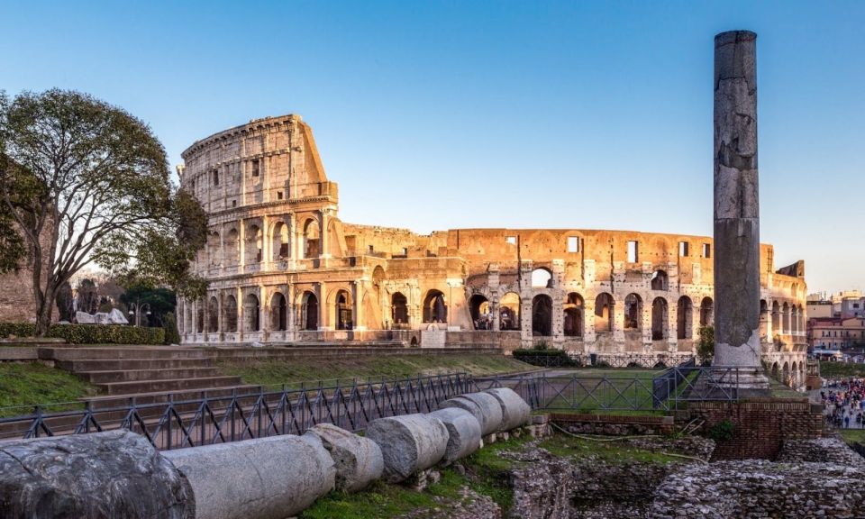 Rome: Best of Colosseum and Roman Forum Guided Tour - Arch of Constantine and Palatine Hill: Rome’s power zone, not just monuments