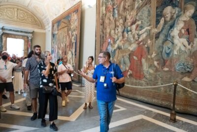 Rome: Breakfast & Tour of Vatican Museums & Sistine Chapel - Meeting at the Steps Near the Vatican Museums: Get There a Little Early