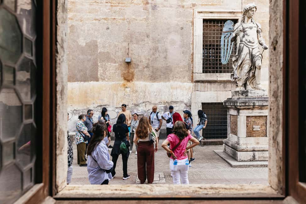 Rome: Castel Sant'Angelo Skip-the-Line Guided Tour - A fortress with many jobs: from Hadrian’s tomb to an execution site