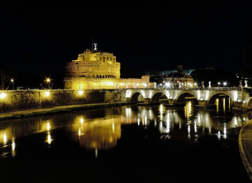 Rome: Castel Sant'Angelo Tour With Skip-the-line Access - Inside Hadrian’s tomb and the 590 plague legend