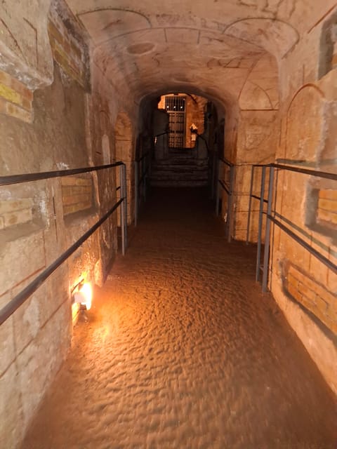 Rome: Catacombs Express ENGLISH Guided Tour - SKIP THE LINE - Meeting in the garden at Via delle Sette Chiese