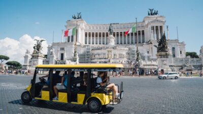 Rome: City Highlights Golf Cart Tour with Local Guide - Meeting at Via Monterone 19 and riding with your guide