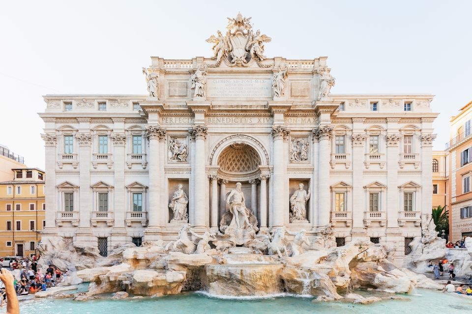 Rome: City Highlights Walking Tour - Piazza Venezia and the Vittorio Emanuele Monument: A Big Square With Big Direction