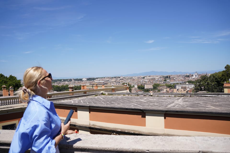Rome: City Tour by Vespa with Pictures and Sweets Tastings - Key things that make this Vespa tour worth your time