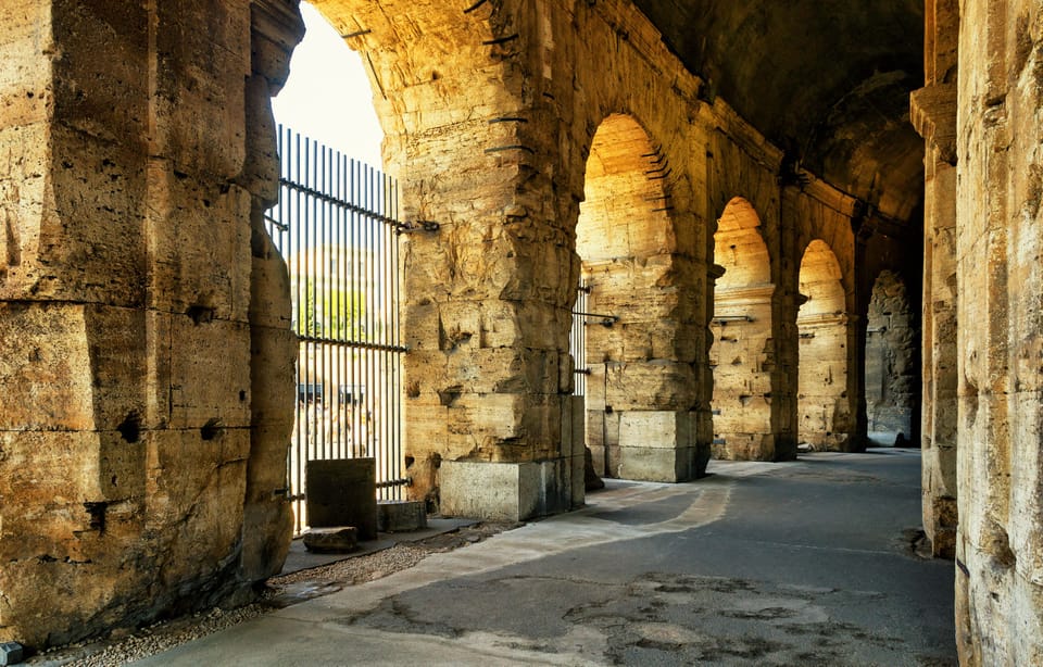 Rome: Colosseum and Ancient Rome Guided Walking Tour - How the guide experience actually lands: hearing it, enjoying it