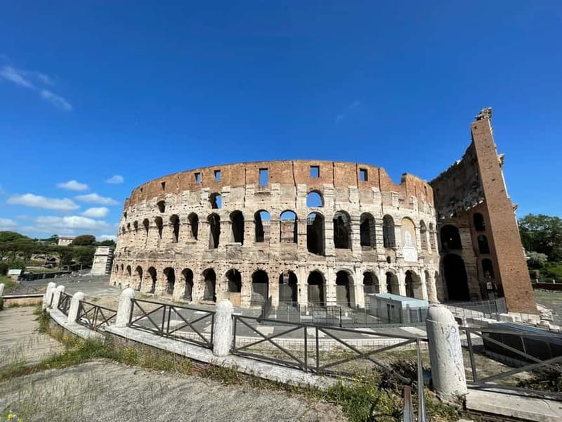 Rome: Colosseum and Ancient Rome Small Group Guided Tour - The Roman Forum and Palatine Hill hour that makes it all click
