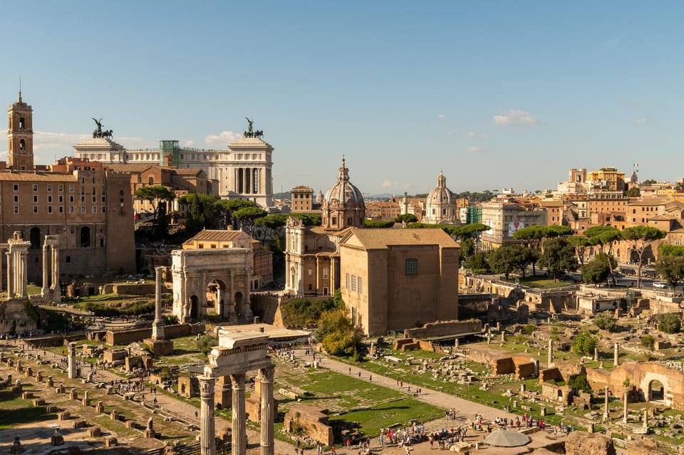 Rome: Colosseum Experience with Host and Audio Guide - Meeting point: Via delle Terme di Tito 93 (and the Metro shortcut)
