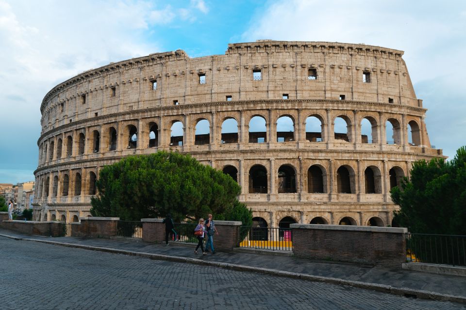 Rome: Colosseum Express Tour with Forum & Palatine Access - Roman Forum and Palatine Hill: the tickets turn into real choices
