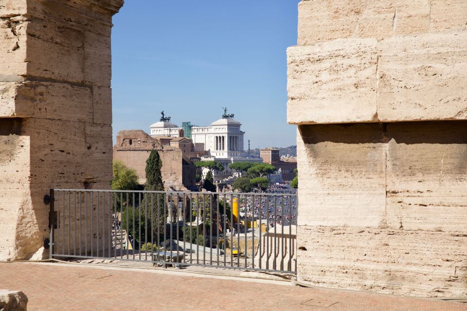 Rome: Colosseum Gladiator's Arena and Roman Forum Tour - Self-Guided Audio vs Private Licensed Guide: Choosing Your Best Match