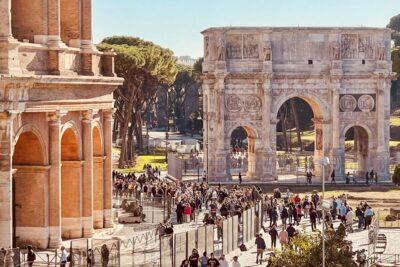 Rome: Colosseum, Palatine Hill and Roman Forum Guided Tour - Roman Forum first: temples, politics, and Basilica Julia