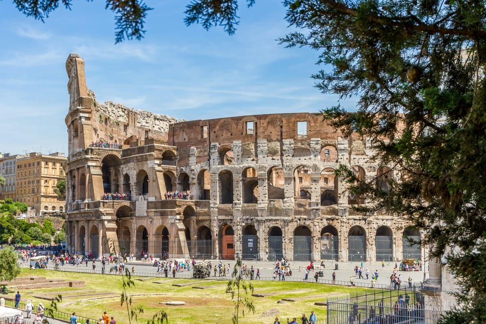 Rome: Colosseum, Roman Forum, and Palatine Hill Experience - Palatine Hill and the Imperial Fora: imperial power underfoot