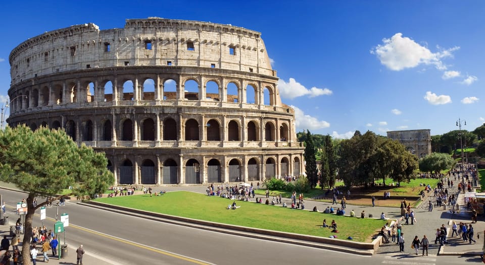 Rome: Colosseum, Roman Forum And Palatine Hill Guided Tour - Palatine Hill: Views First, Then the Status Stories