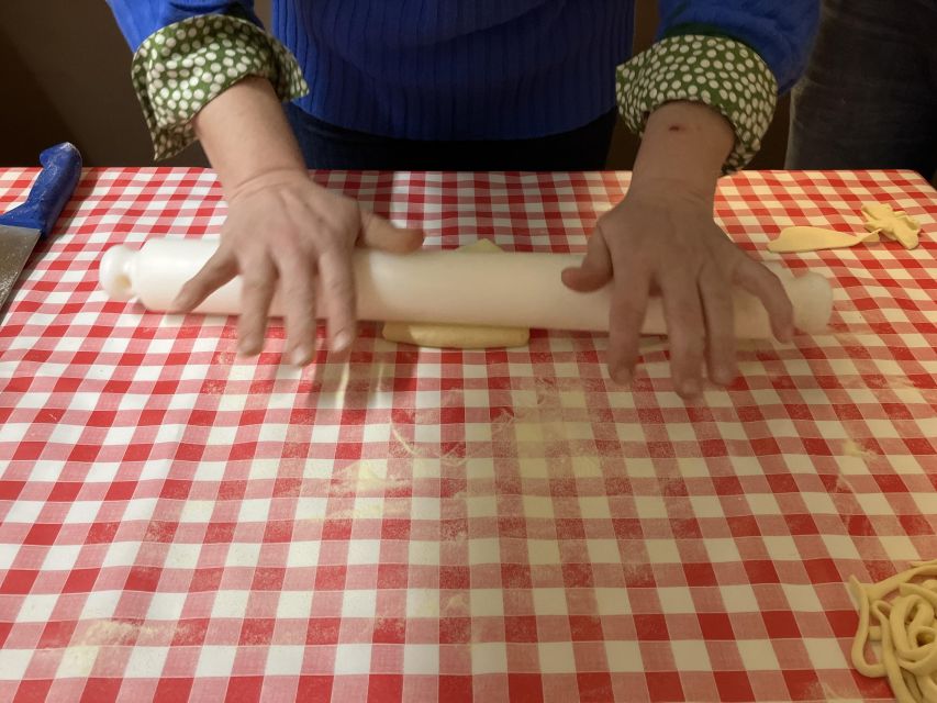 Rome Cooking Class: Handmade Tonnarelli Pasta & Tiramisu - Who you’ll learn from: guides who steer the room