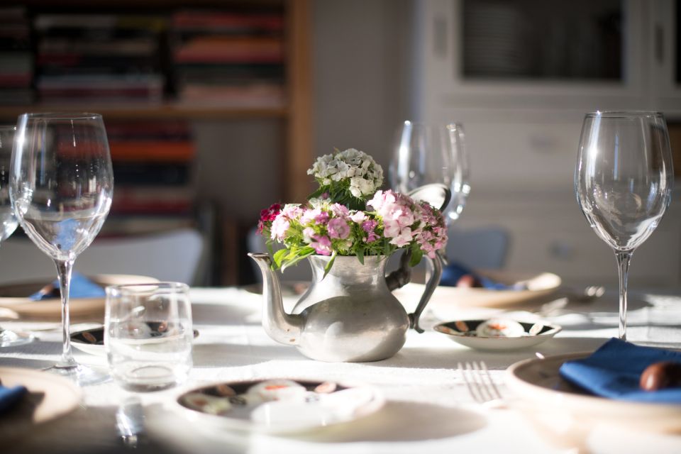 Rome: Dining Experience at a Local's Home - What drinks are included, and why it changes the meal