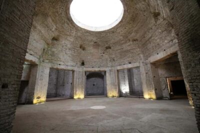 Rome: Domus Aurea Guided Tour and Virtual Reality Experience - How the 70-minute Domus Aurea tour + Oculus VR fits together