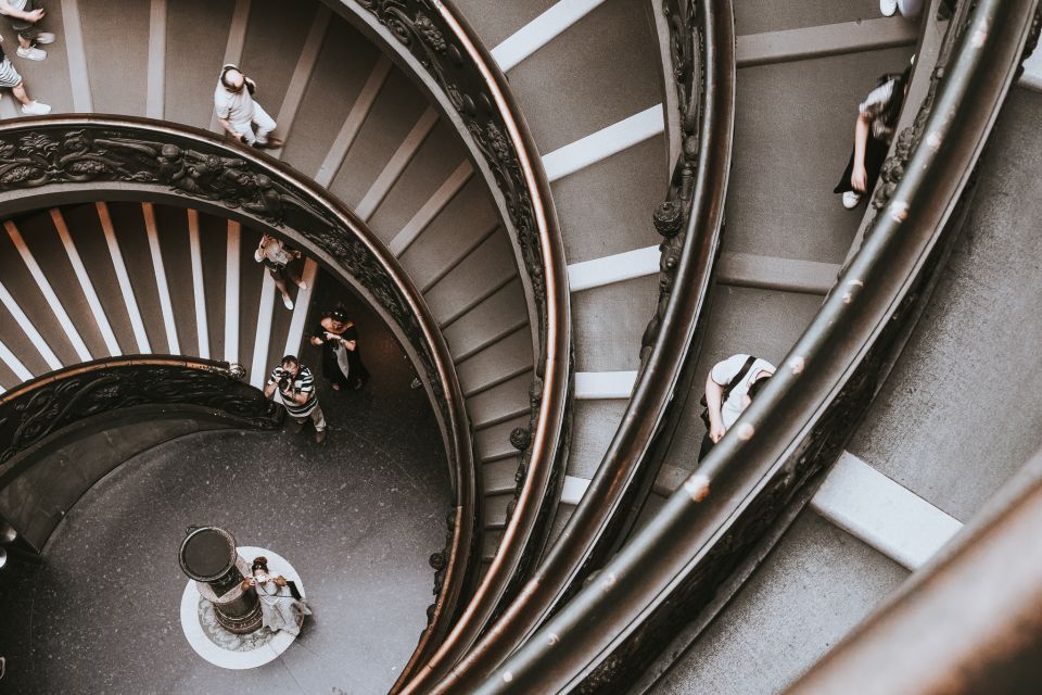 Rome: Early Vatican Museums & Sistine Chapel Tour - Cortile del Belvedere: where the Vatican vibe sets in