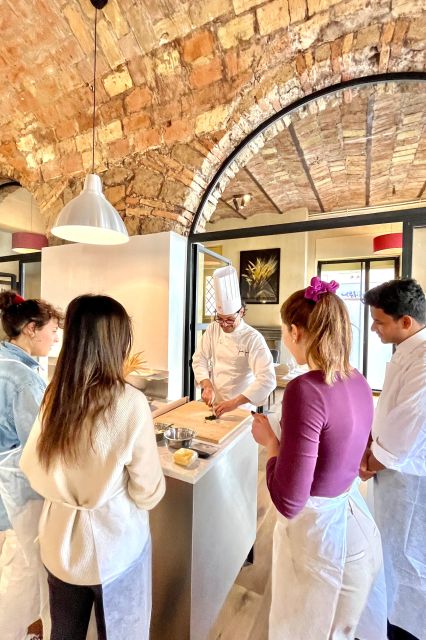 Rome: Five Shapes of Pasta Cooking Class in Ancient Tavern - Food Safety and the Kitchen Setup (HACCP in 2020)