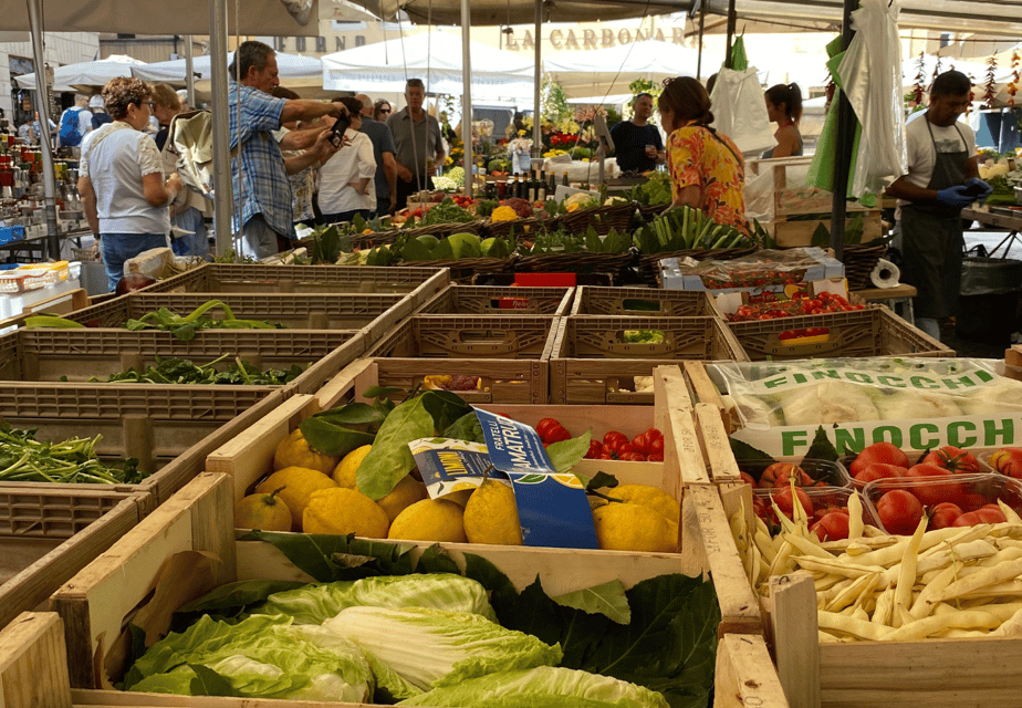 Rome: Food & Wine Tour of Campo de Fiori, Ghetto, Trastevere - Jewish Ghetto groceries: food as context, not a side note