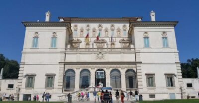 Rome: Galleria Borghese Museum Entry Ticket and Guided Tour - Meeting at Piazzale Scipione Borghese and spotting your group fast