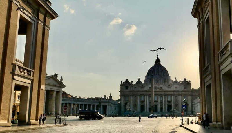 Rome: Guided Tour of St. Peter's Basilica, Grottoes & Square - Should you book this St. Peter’s tour?