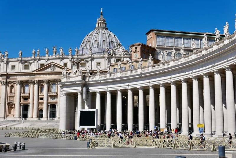 Rome: Guided Tour of St. Peter's Basilica, Grottoes & Square - Inside St. Peter’s Basilica: marble, mosaics, and a 150-year rebuild