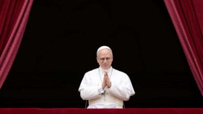 Rome: Papal Audience Experience with Pope Leo XIV - The Meeting Point at the Bar: Getting Oriented Fast