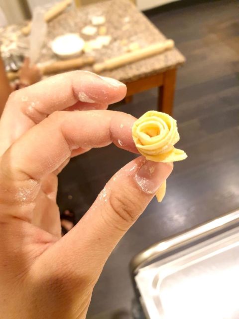 Rome: Pasta Making Class with Wine, Limoncello, and Dessert - Cooking Together Like a Roman Family Meal