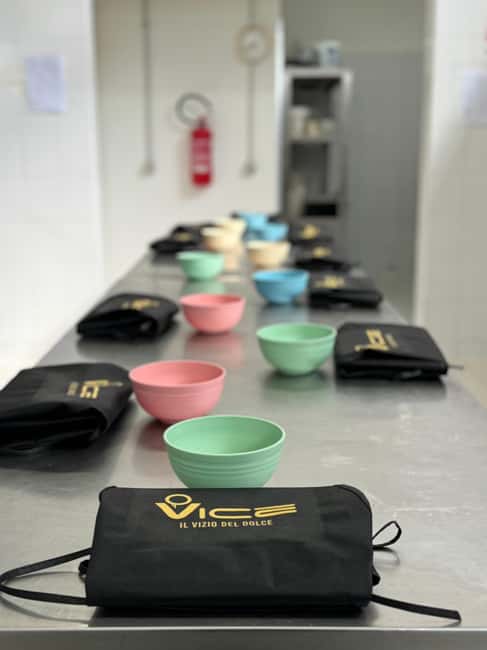 Rome: Pastry Cooking Class Gelato, Tiramisu and Cannoli - Meeting point and getting there without headaches