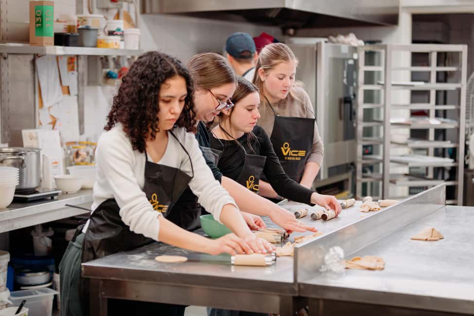 Rome: Pastry Cooking Class Gelato, Tiramisu and Cannoli - The 2-hour flow: making tiramisu, cannoli, and gelato step by step