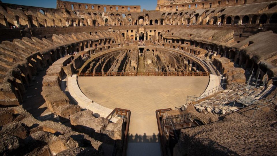 Rome: Vatican Museum Tour and Colosseum Experience - When the day breaks: snack time and figuring out your Colosseum plan